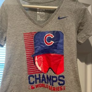 Size small Chicago Cubs shirt.
